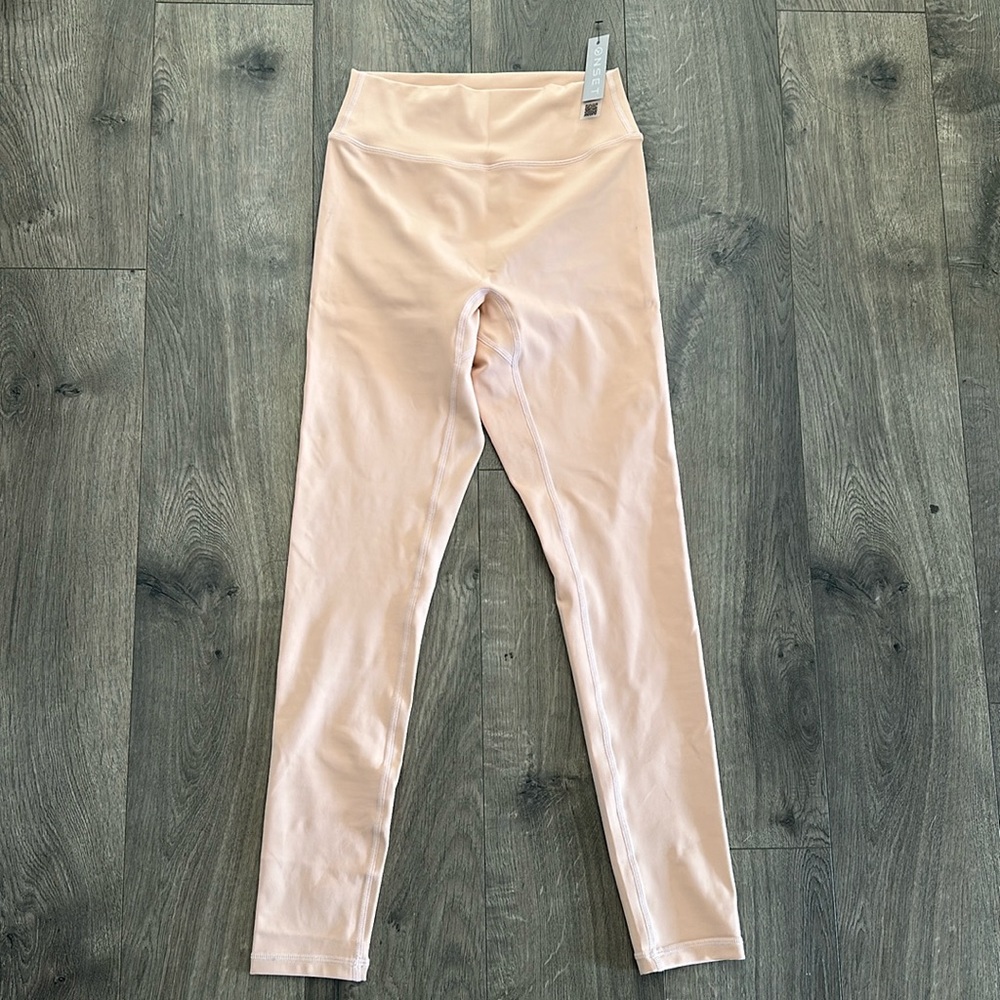 ***SOLD*** Onset leggings